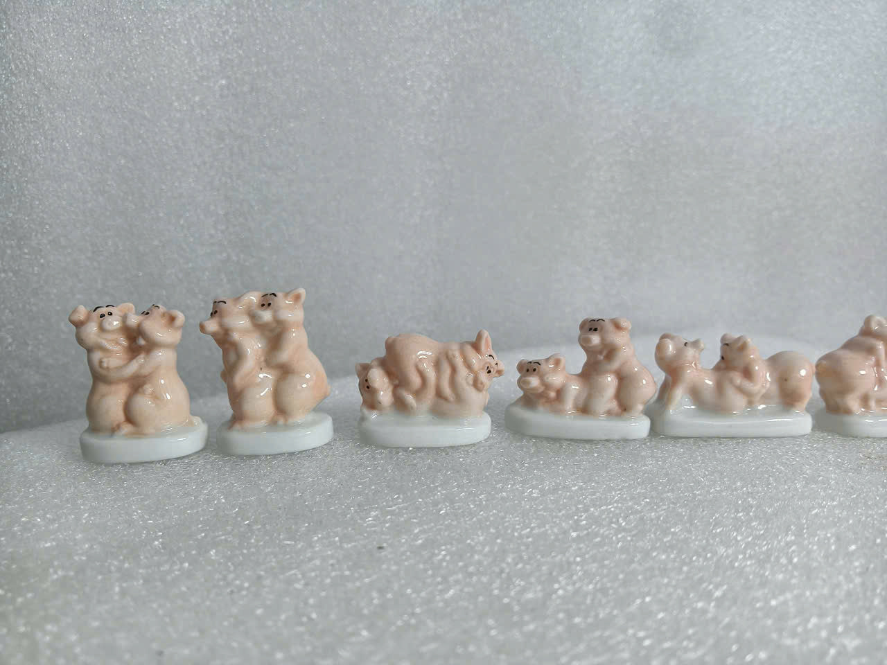 Vintage Miniature Pink Ceramic Piggy Figurines - Collectible French King Cake Charms