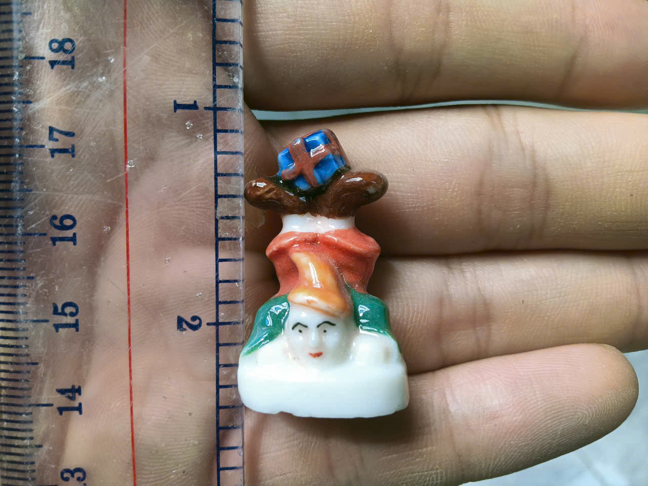 French Fève Miniature Porcelain Santa Claus Figurine – Individual Collectible Christmas King Cake Charm