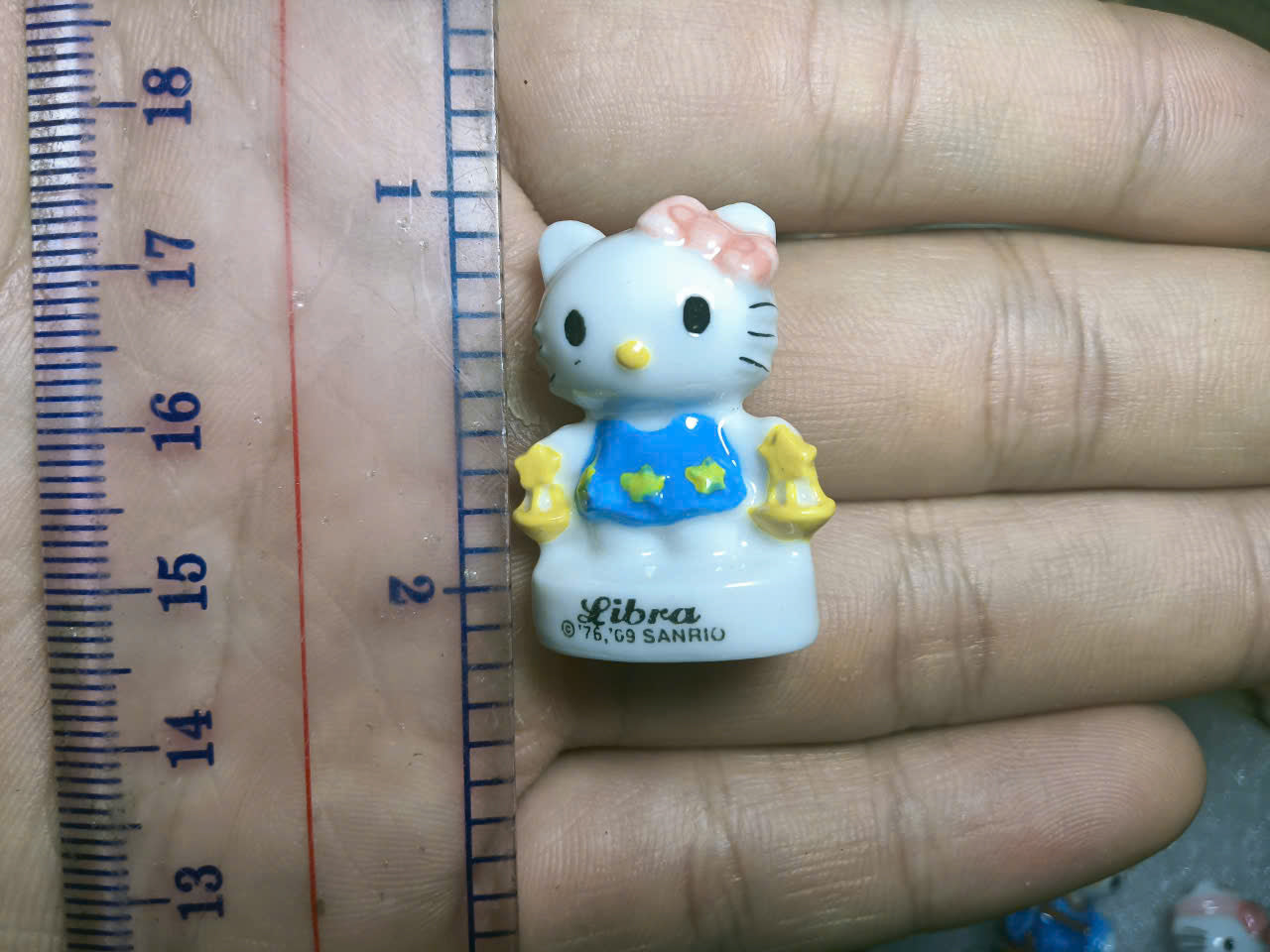 French Fève Miniature Porcelain Hello Kitty Figurine – Individual Collectible Sanrio Zodiac & Calendar King Cake Charm
