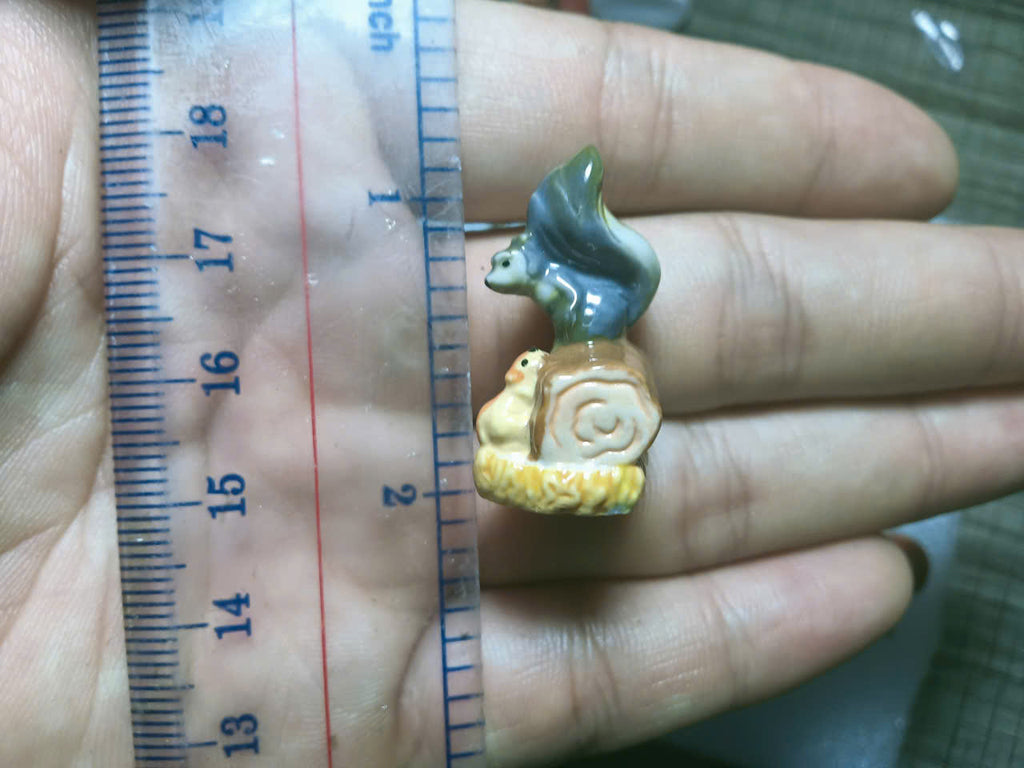 [Pick Your Own] Vintage French Fèves Porcelain Squirrels – Miniature Woodland Autumn Animals